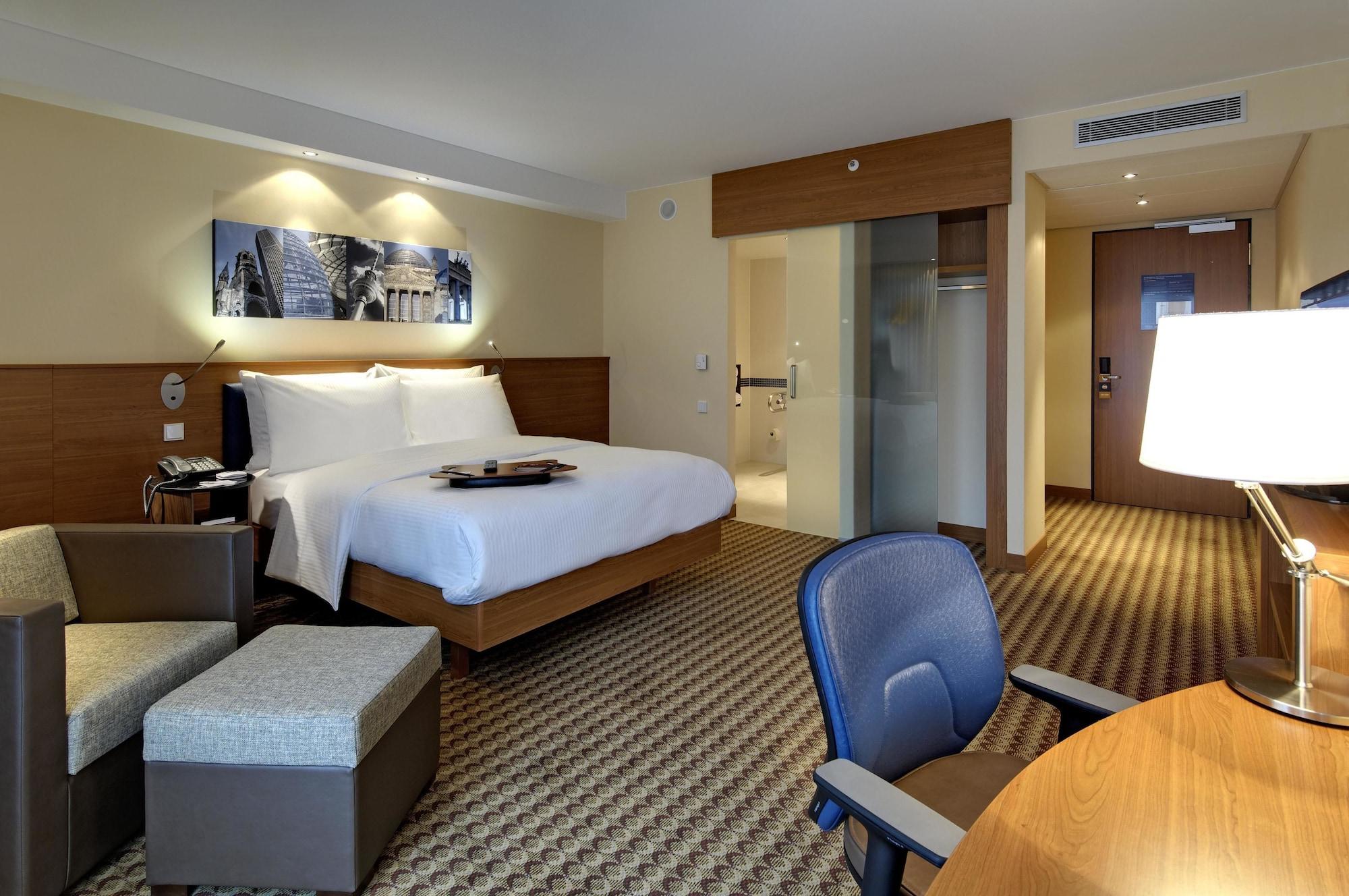 แฮมป์ตัน บาย ฮิลตัน เบอร์ลิน ซิตี้ เวสต์ Hotel ภายนอก รูปภาพ