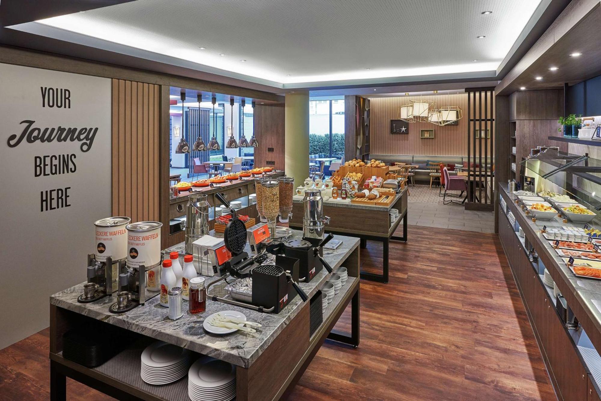 แฮมป์ตัน บาย ฮิลตัน เบอร์ลิน ซิตี้ เวสต์ Hotel ภายนอก รูปภาพ